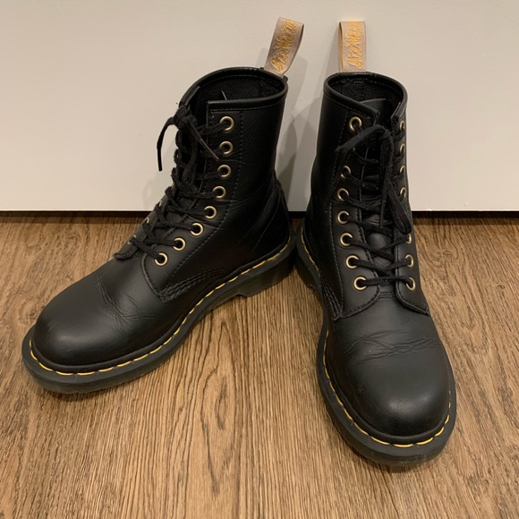 Vegan 1460 Felix Lace Up Boots 🖤 - Picture 5 of 10